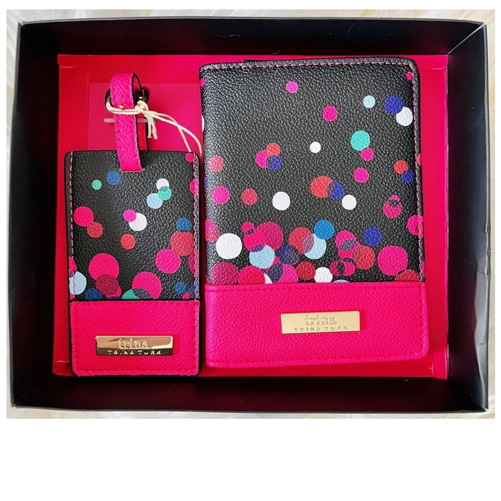 NWT Trina Turk Travel Accessories Set